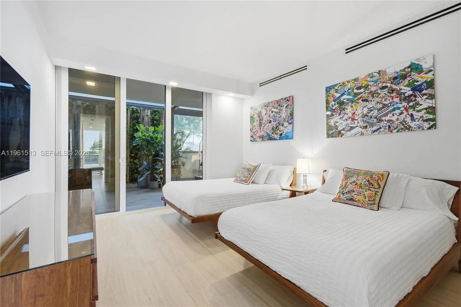 1000 Venetian Way 403, Miami Beach, Florida 33139, Miami Beach, Florida 33139, 3 Bedrooms Bedrooms, ,2 BathroomsBathrooms,Residential,For Sale,1000 Venetian Way 403, Miami Beach, Florida 33139,A11961513