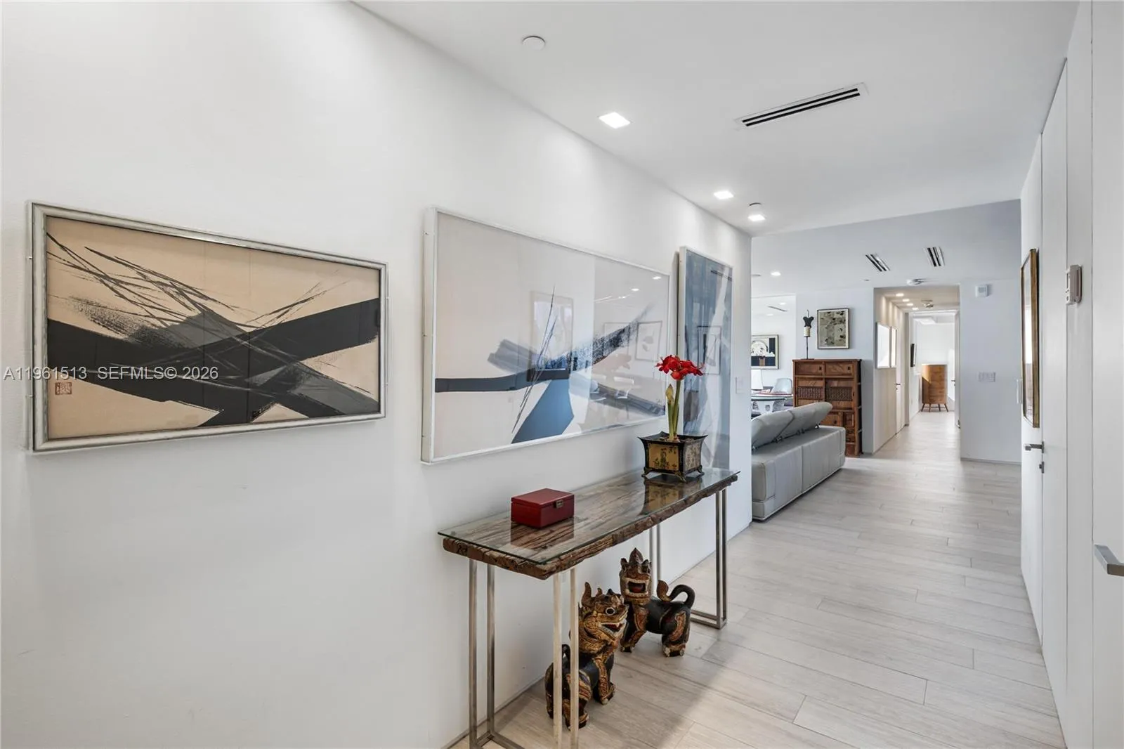 1000 Venetian Way 403, Miami Beach, Florida 33139, Miami Beach, Florida 33139, 3 Bedrooms Bedrooms, ,2 BathroomsBathrooms,Residential,For Sale,1000 Venetian Way 403, Miami Beach, Florida 33139,A11961513