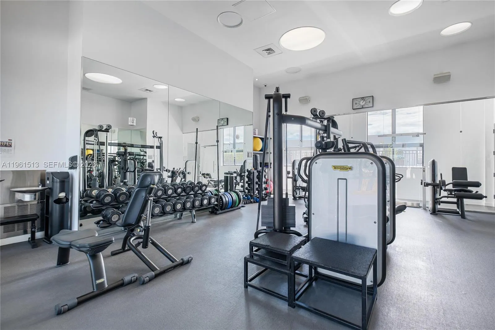 1000 Venetian Way 403, Miami Beach, Florida 33139, Miami Beach, Florida 33139, 3 Bedrooms Bedrooms, ,2 BathroomsBathrooms,Residential,For Sale,1000 Venetian Way 403, Miami Beach, Florida 33139,A11961513