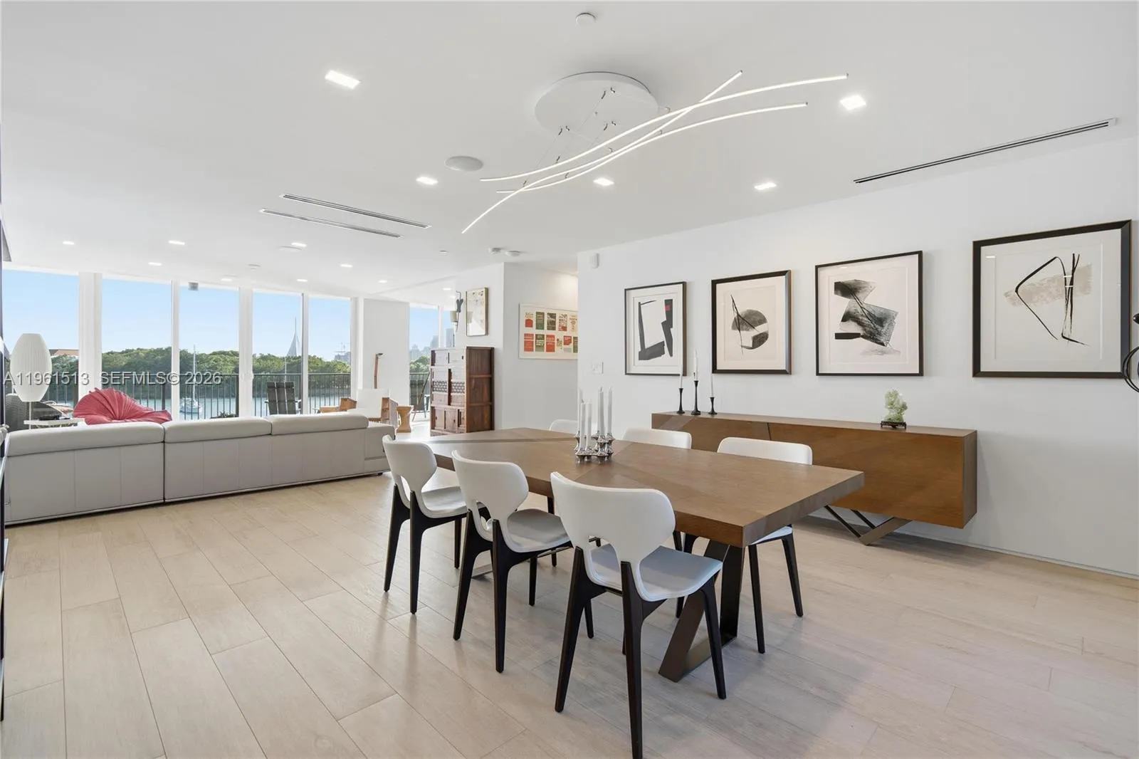 1000 Venetian Way 403, Miami Beach, Florida 33139, Miami Beach, Florida 33139, 3 Bedrooms Bedrooms, ,2 BathroomsBathrooms,Residential,For Sale,1000 Venetian Way 403, Miami Beach, Florida 33139,A11961513