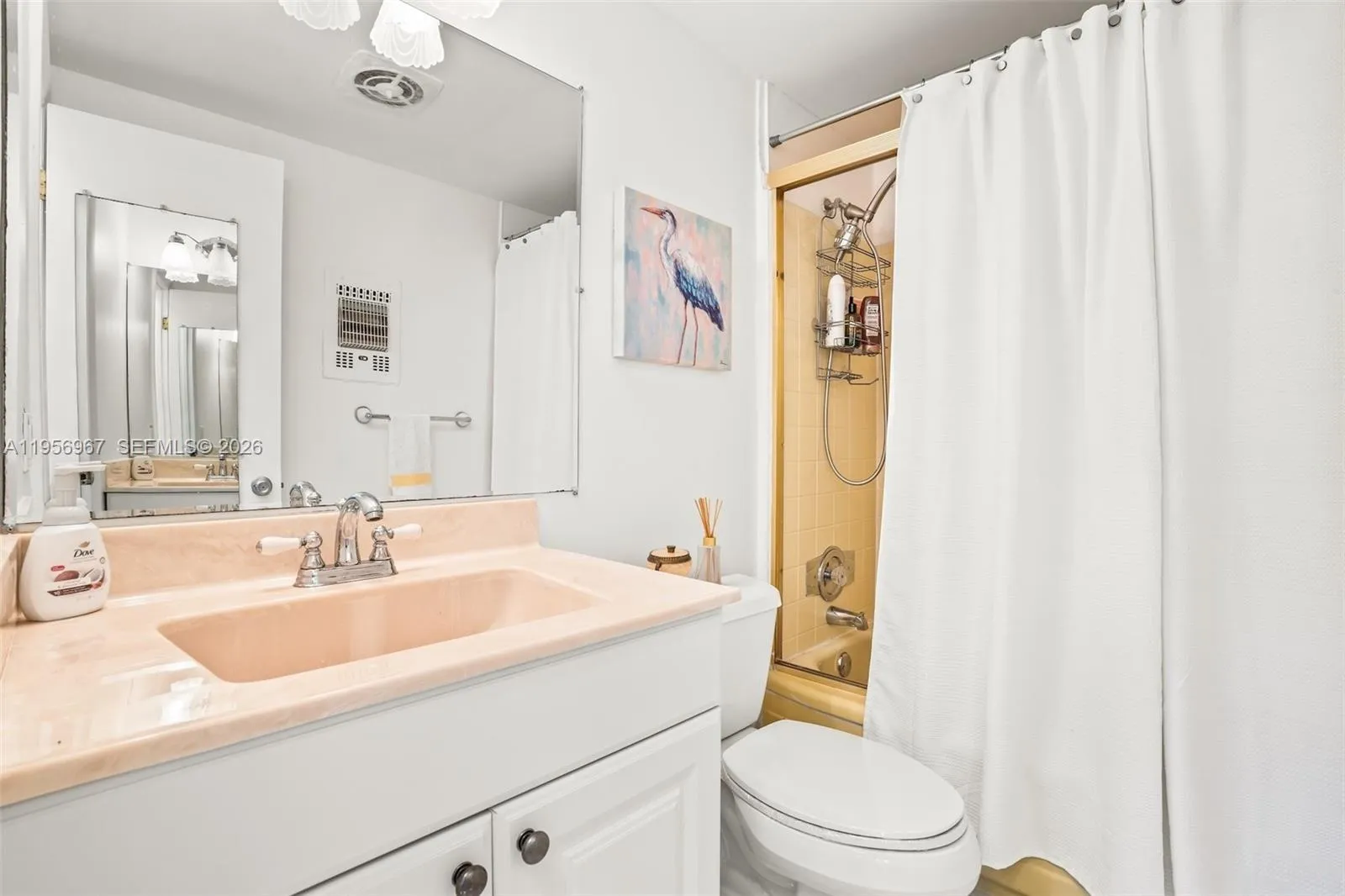 2500 Diana Dr 104, Hallandale Beach, Florida 33009, Hallandale Beach, Florida 33009, 1 Bedroom Bedrooms, ,1 BathroomBathrooms,Residential,For Sale,2500 Diana Dr 104, Hallandale Beach, Florida 33009,A11956967