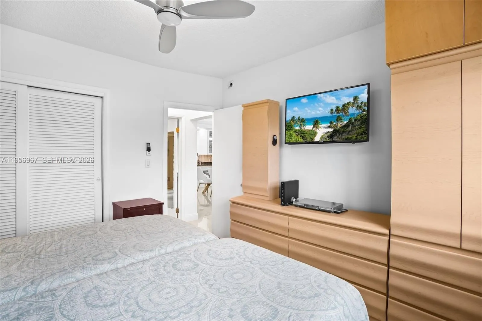 2500 Diana Dr 104, Hallandale Beach, Florida 33009, Hallandale Beach, Florida 33009, 1 Bedroom Bedrooms, ,1 BathroomBathrooms,Residential,For Sale,2500 Diana Dr 104, Hallandale Beach, Florida 33009,A11956967