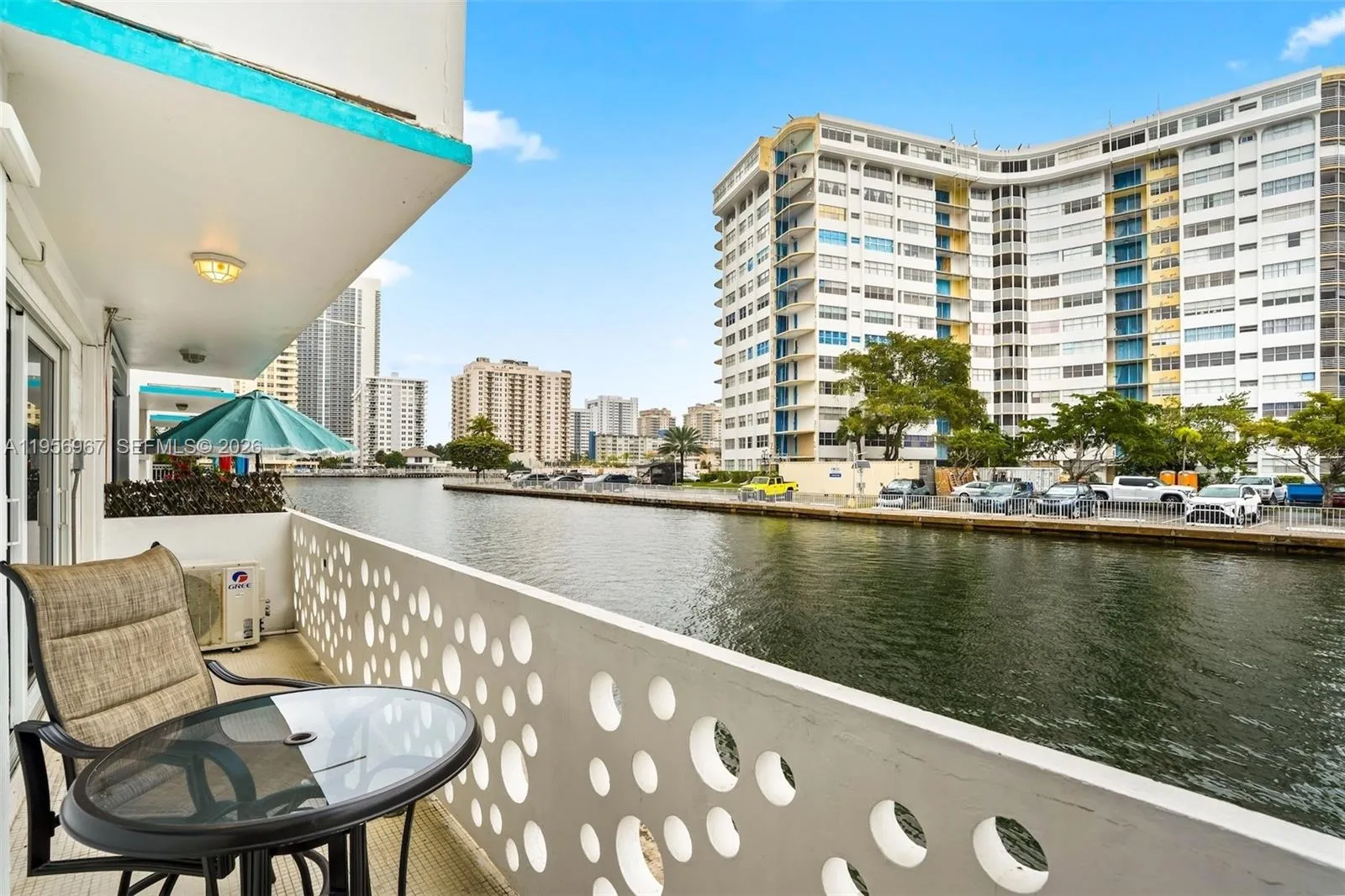 2500 Diana Dr 104, Hallandale Beach, Florida 33009, Hallandale Beach, Florida 33009, 1 Bedroom Bedrooms, ,1 BathroomBathrooms,Residential,For Sale,2500 Diana Dr 104, Hallandale Beach, Florida 33009,A11956967