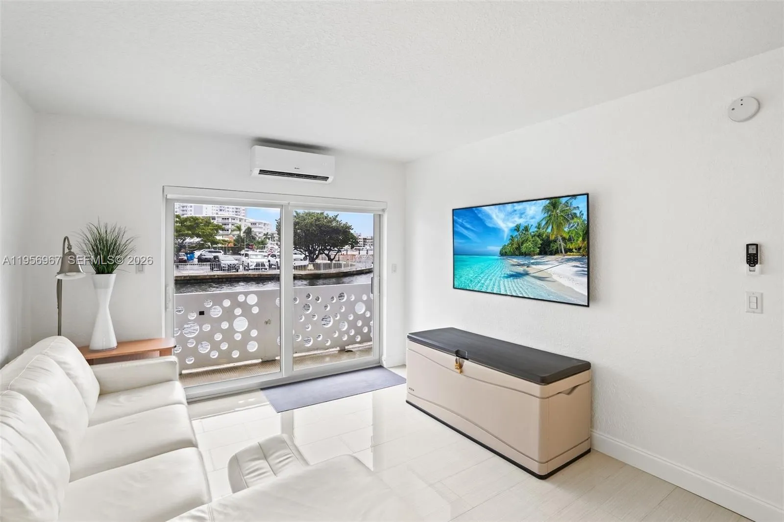 2500 Diana Dr 104, Hallandale Beach, Florida 33009, Hallandale Beach, Florida 33009, 1 Bedroom Bedrooms, ,1 BathroomBathrooms,Residential,For Sale,2500 Diana Dr 104, Hallandale Beach, Florida 33009,A11956967