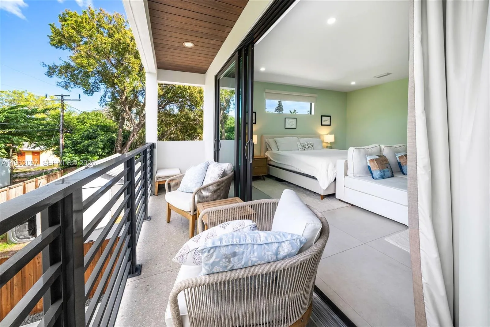 325 Sw 16th St A, Fort Lauderdale, Florida 33315, Fort Lauderdale, Florida 33315, 4 Bedrooms Bedrooms, ,4 BathroomsBathrooms,Residential,For Sale,325 Sw 16th St A, Fort Lauderdale, Florida 33315,A11962097