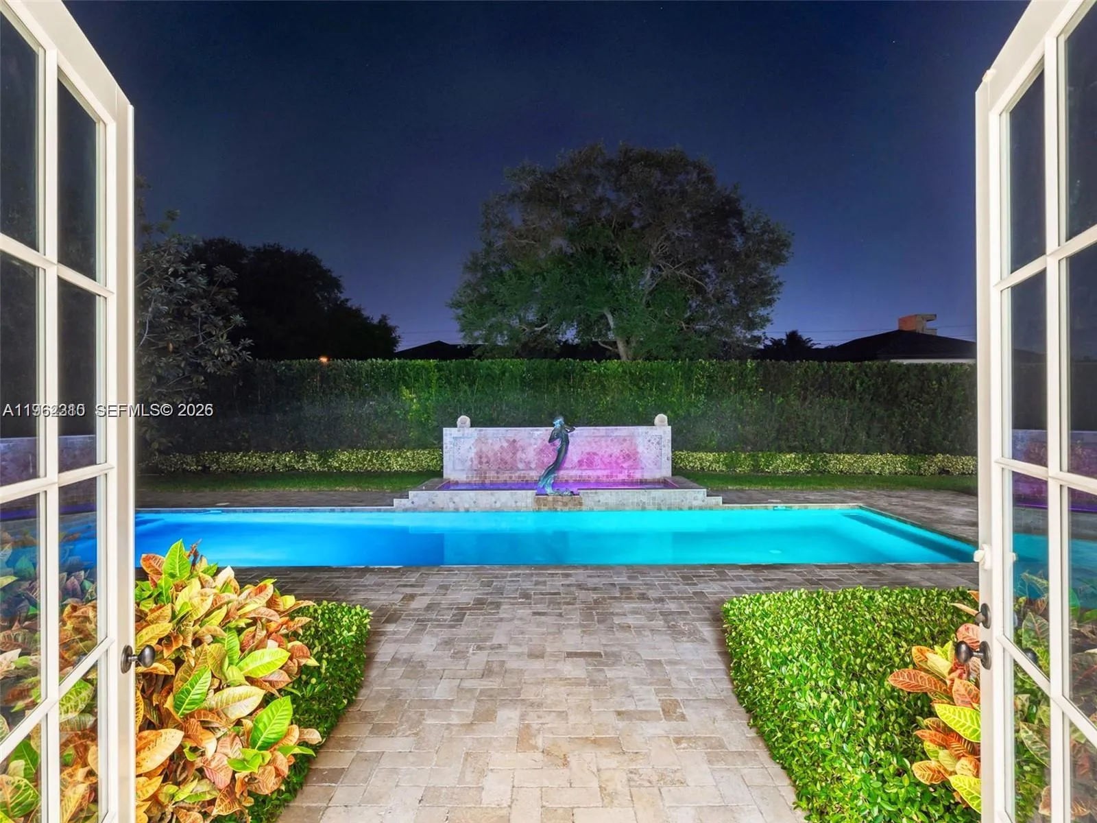 9076 Sw 59th Ct, Pinecrest, Florida 33156, Pinecrest, Florida 33156, 8 Bedrooms Bedrooms, ,8 BathroomsBathrooms,Residential,For Sale,9076 Sw 59th Ct, Pinecrest, Florida 33156,A11962310