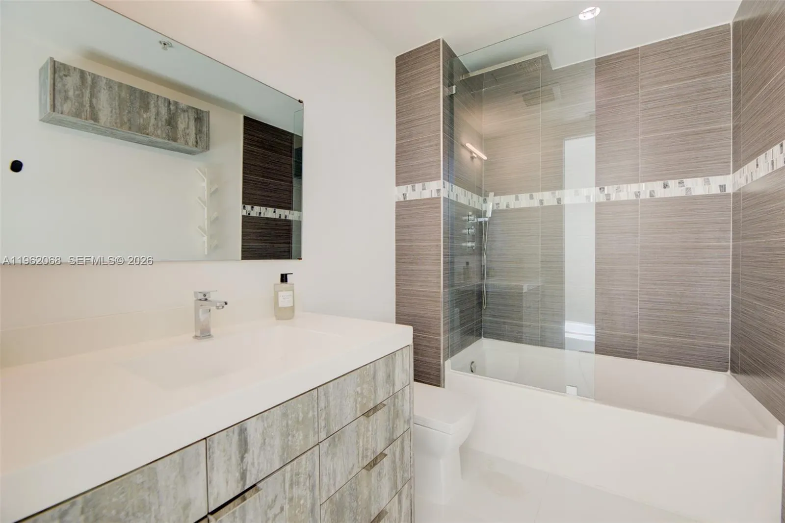 2200 Ne 4th Ave 602, Miami, Florida 33137, Miami, Florida 33137, 2 Bedrooms Bedrooms, ,2 BathroomsBathrooms,Residential,For Sale,2200 Ne 4th Ave 602, Miami, Florida 33137,A11962068