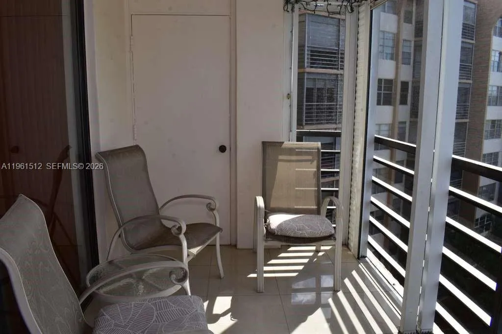 1300 Saint Charles Pl, Pembroke Pines, Florida 330, Pembroke Pines, Florida 33026, 3 Bedrooms Bedrooms, ,2 BathroomsBathrooms,Residential,For Sale,1300 Saint Charles Pl, Pembroke Pines, Florida 330,A11961512