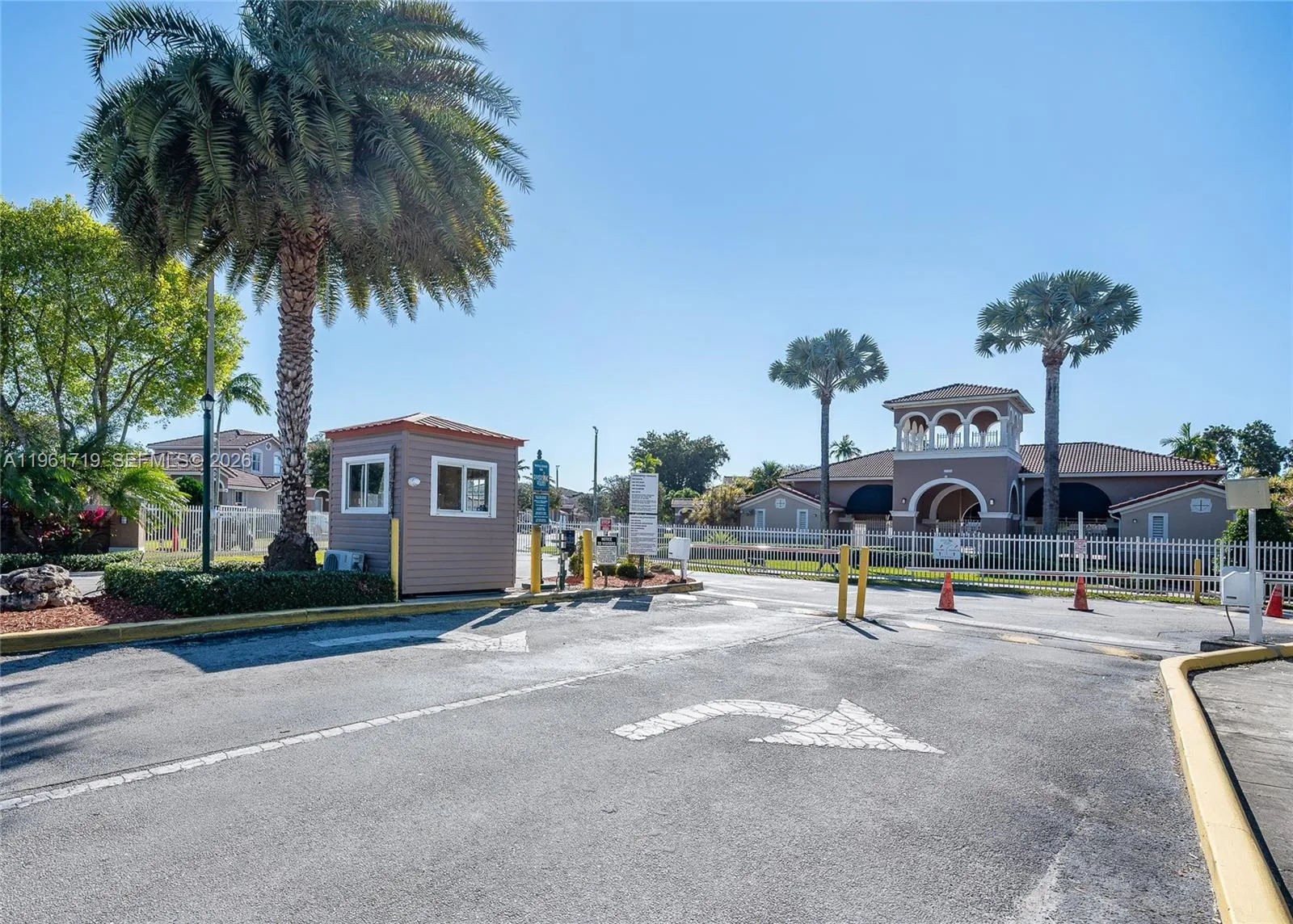 13861 Sw 273rd Ter, Homestead, Florida 33032, Homestead, Florida 33032, 4 Bedrooms Bedrooms, ,2 BathroomsBathrooms,Residential,For Sale,13861 Sw 273rd Ter, Homestead, Florida 33032,A11961719