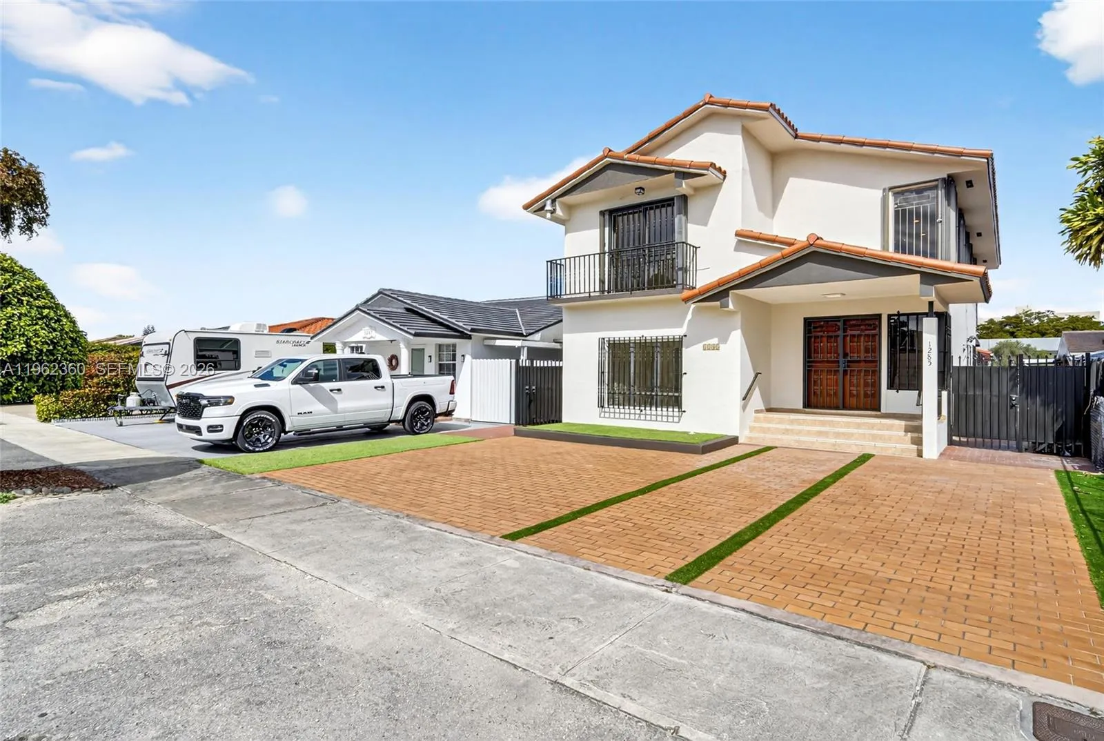 1285 W 42nd Pl, Hialeah, Florida 33012, Hialeah, Florida 33012, 4 Bedrooms Bedrooms, ,3 BathroomsBathrooms,Residential,For Sale,1285 W 42nd Pl, Hialeah, Florida 33012,A11962360