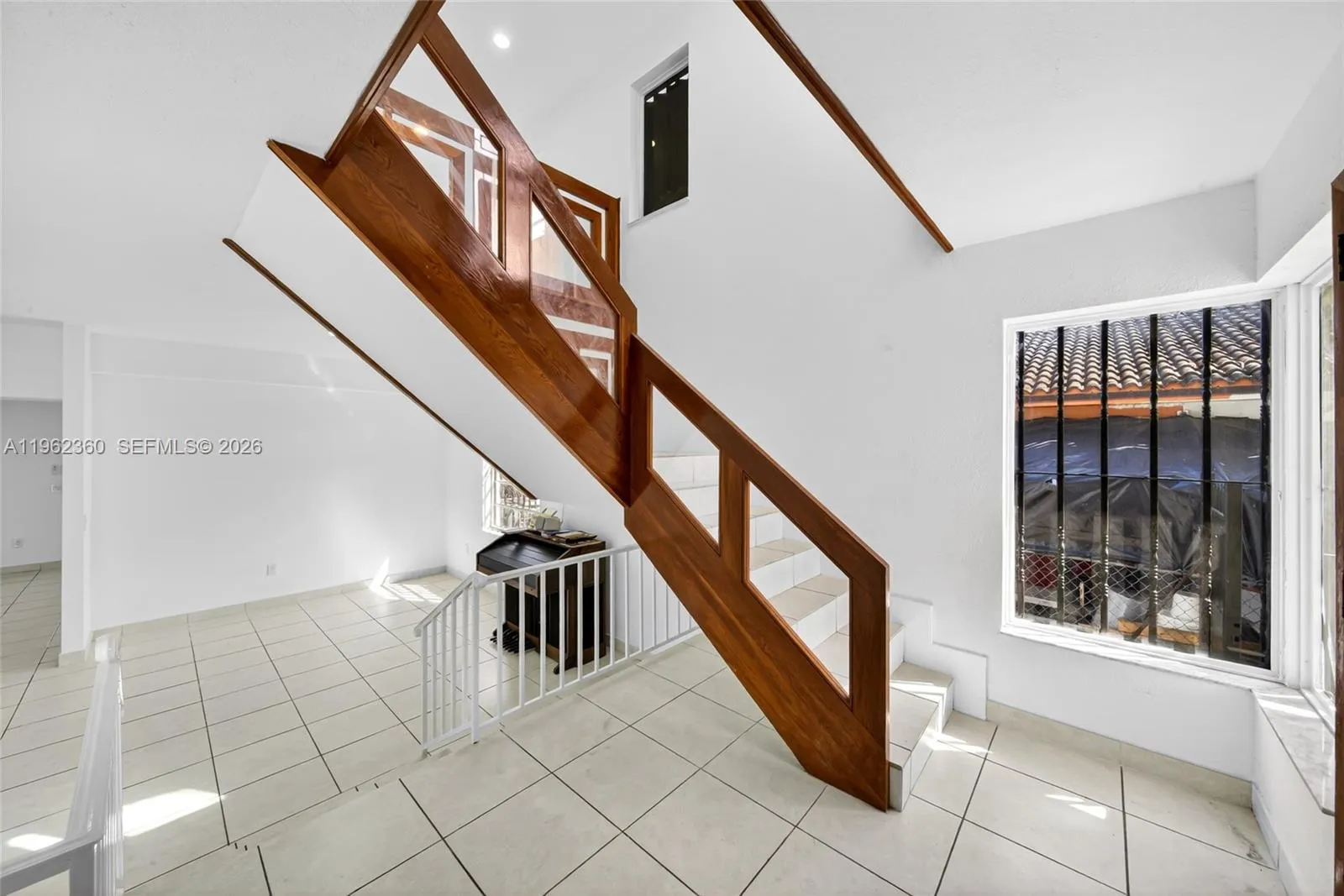 1285 W 42nd Pl, Hialeah, Florida 33012, Hialeah, Florida 33012, 4 Bedrooms Bedrooms, ,3 BathroomsBathrooms,Residential,For Sale,1285 W 42nd Pl, Hialeah, Florida 33012,A11962360