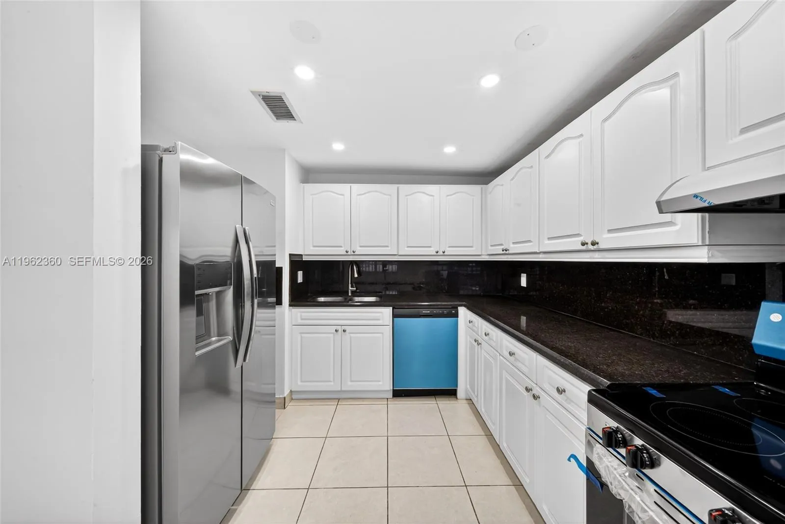 1285 W 42nd Pl, Hialeah, Florida 33012, Hialeah, Florida 33012, 4 Bedrooms Bedrooms, ,3 BathroomsBathrooms,Residential,For Sale,1285 W 42nd Pl, Hialeah, Florida 33012,A11962360