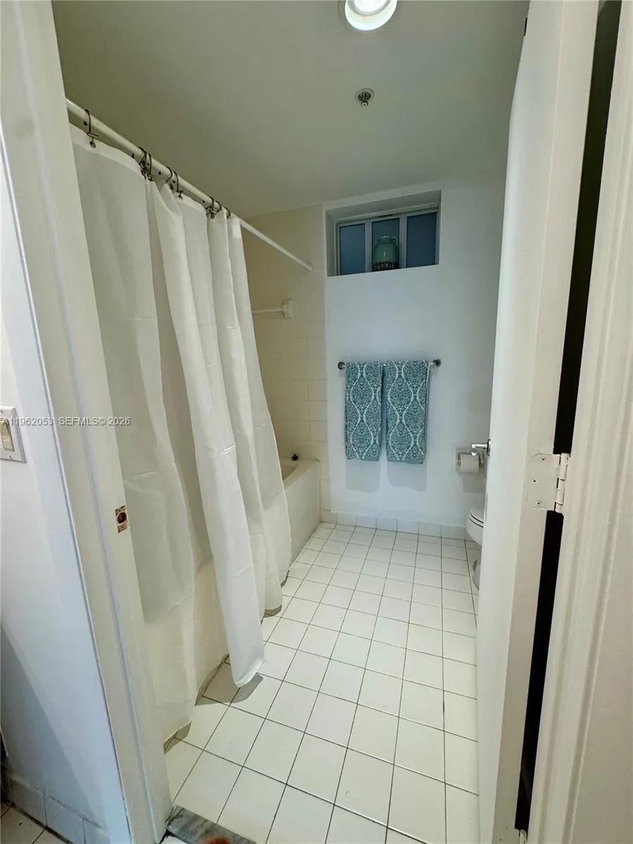 7275 Sw 90th Way 301, Miami, Florida 33156, Miami, Florida 33156, 3 Bedrooms Bedrooms, ,3 BathroomsBathrooms,Residential Lease,For Rent,7275 Sw 90th Way 301, Miami, Florida 33156,A11962053