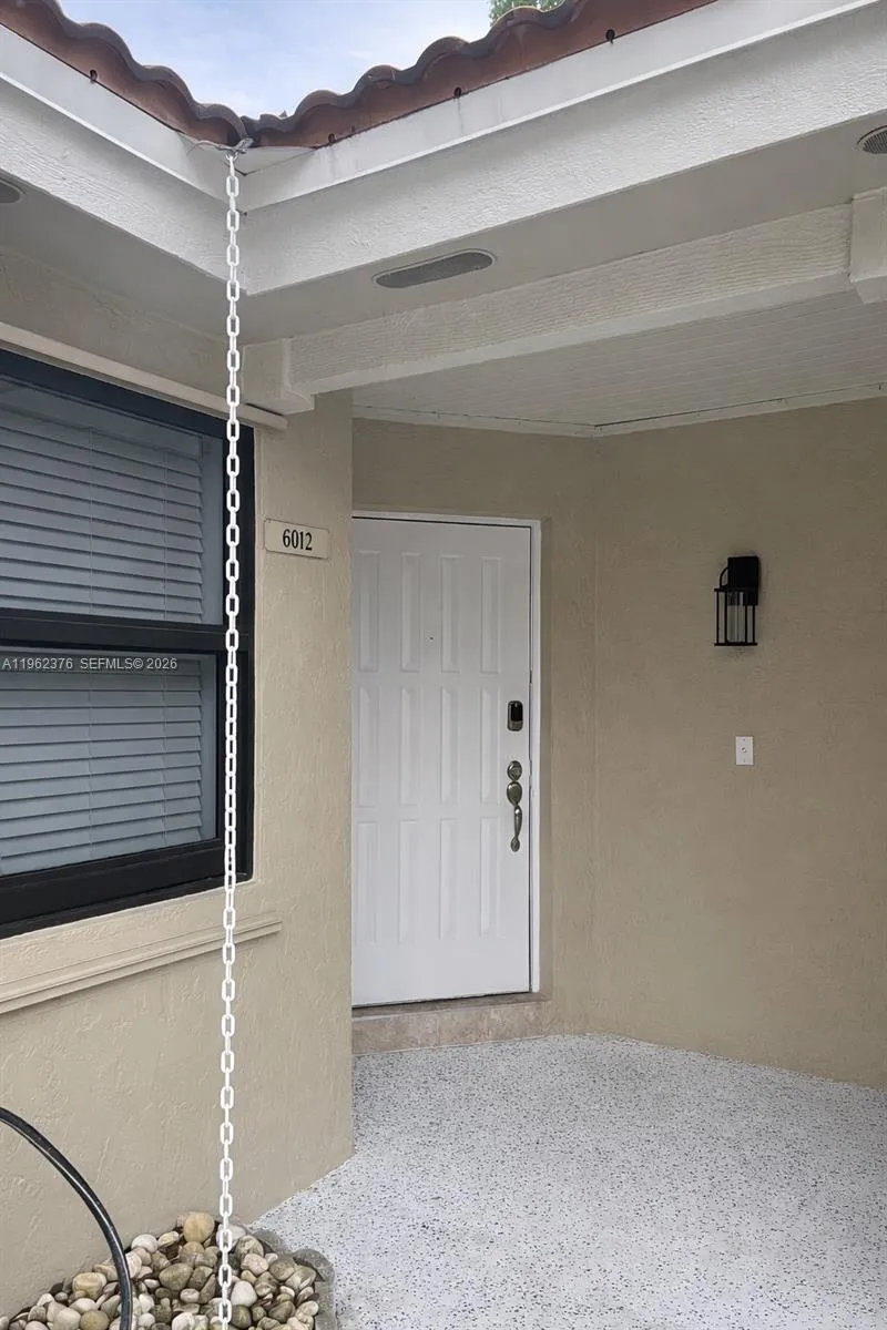 6012 Nw 172nd Terr Cir, Hialeah, Florida 33015, Hialeah, Florida 33015, 3 Bedrooms Bedrooms, ,2 BathroomsBathrooms,Residential,For Sale,6012 Nw 172nd Terr Cir, Hialeah, Florida 33015,A11962376