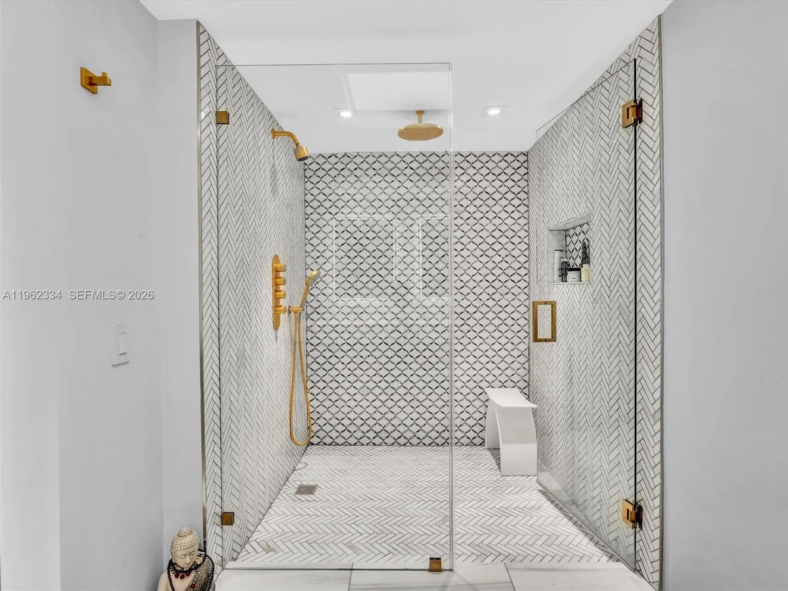 101 Crandon Blvd 479, Key Biscayne, Florida 33149, Key Biscayne, Florida 33149, 2 Bedrooms Bedrooms, ,2 BathroomsBathrooms,Residential Lease,For Rent,101 Crandon Blvd 479, Key Biscayne, Florida 33149,A11962334