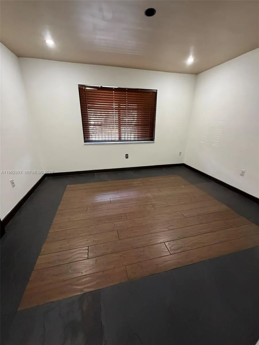 9850 Nw 15th Ct 9850, Pembroke Pines, Florida 3302, Pembroke Pines, Florida 33024, 2 Bedrooms Bedrooms, ,2 BathroomsBathrooms,Residential Lease,For Rent,9850 Nw 15th Ct 9850, Pembroke Pines, Florida 3302,A11962393