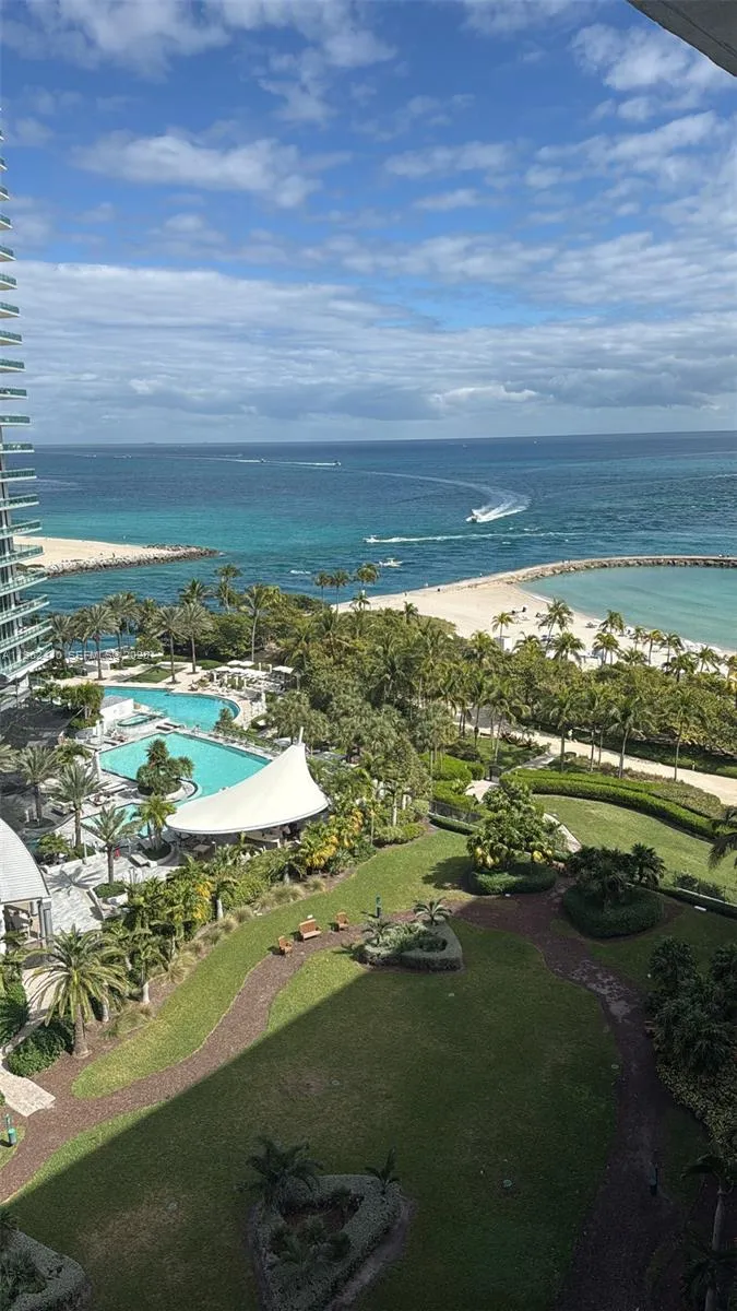 10275 Collins Ave 1402, Bal Harbour, Florida 33154, Bal Harbour, Florida 33154, ,1 BathroomBathrooms,Residential Lease,For Rent,10275 Collins Ave 1402, Bal Harbour, Florida 33154,A11962410
