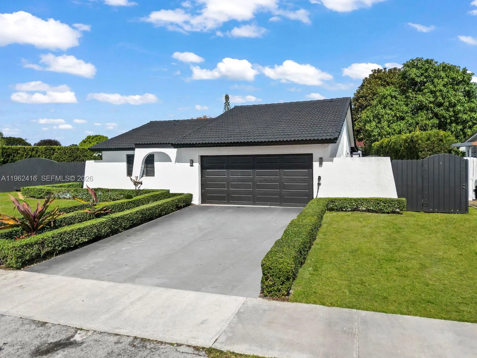 13421 Sw 52nd St, Miami, Florida 33175, Miami, Florida 33175, 3 Bedrooms Bedrooms, ,2 BathroomsBathrooms,Residential,For Sale,13421 Sw 52nd St, Miami, Florida 33175,A11962416