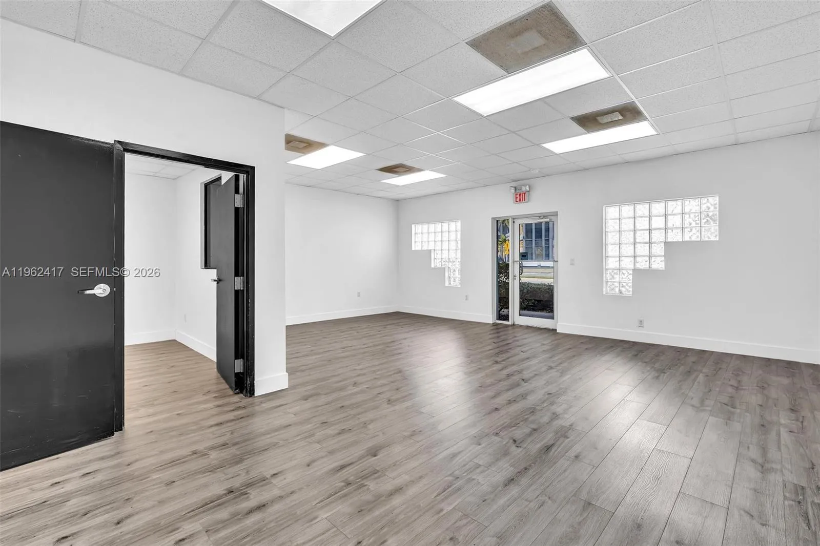 650 Ne 167th St, Miami, Florida 33162, Miami, Florida 33162, ,Commercial Lease,For Rent,650 Ne 167th St, Miami, Florida 33162,A11962417