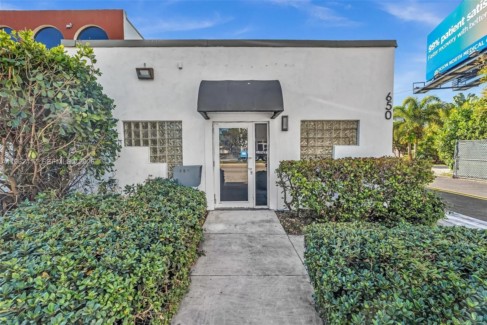 650 Ne 167th St, Miami, Florida 33162, Miami, Florida 33162, ,Commercial Lease,For Rent,650 Ne 167th St, Miami, Florida 33162,A11962417