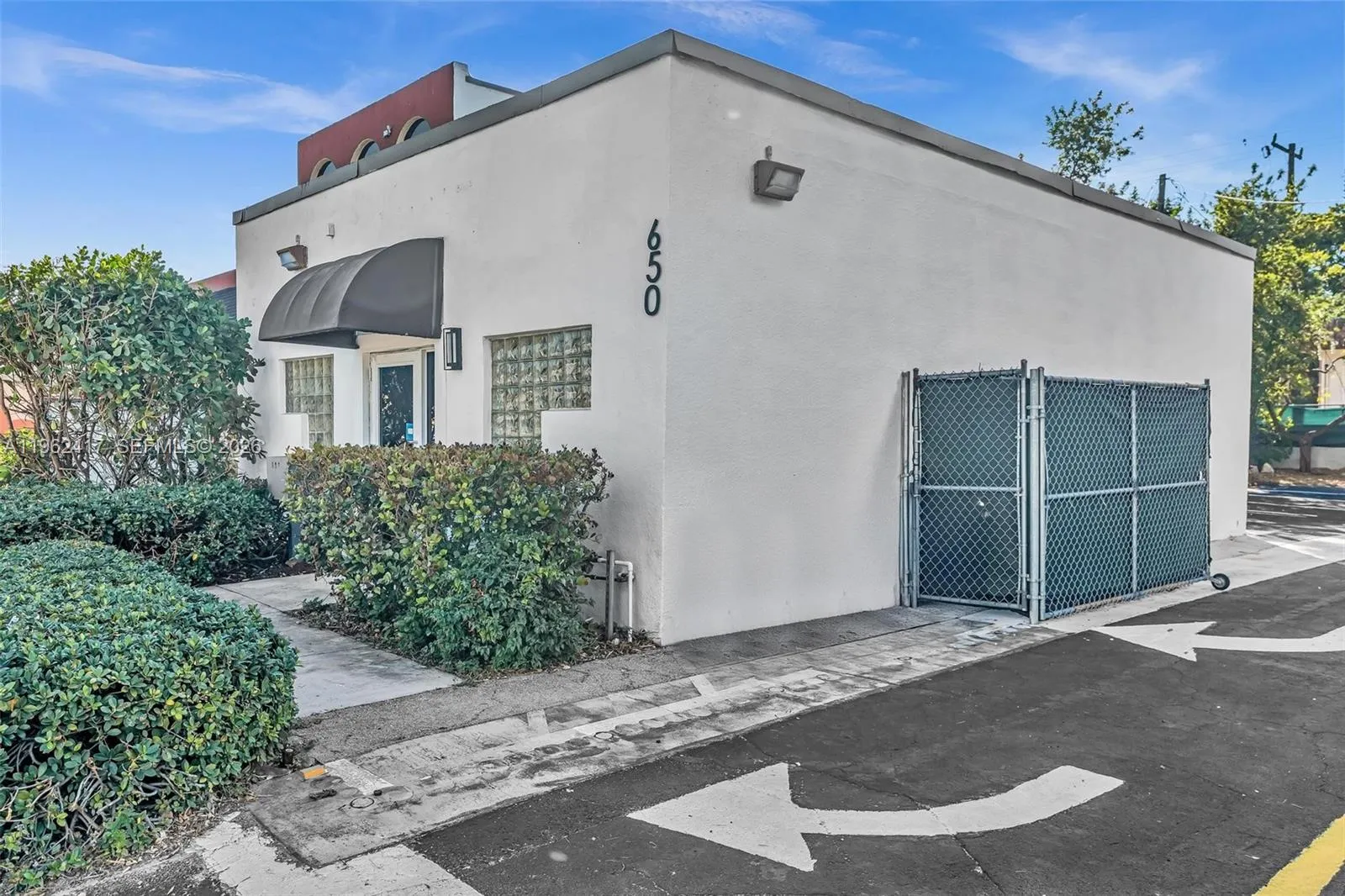 650 Ne 167th St, Miami, Florida 33162, Miami, Florida 33162, ,Commercial Lease,For Rent,650 Ne 167th St, Miami, Florida 33162,A11962417