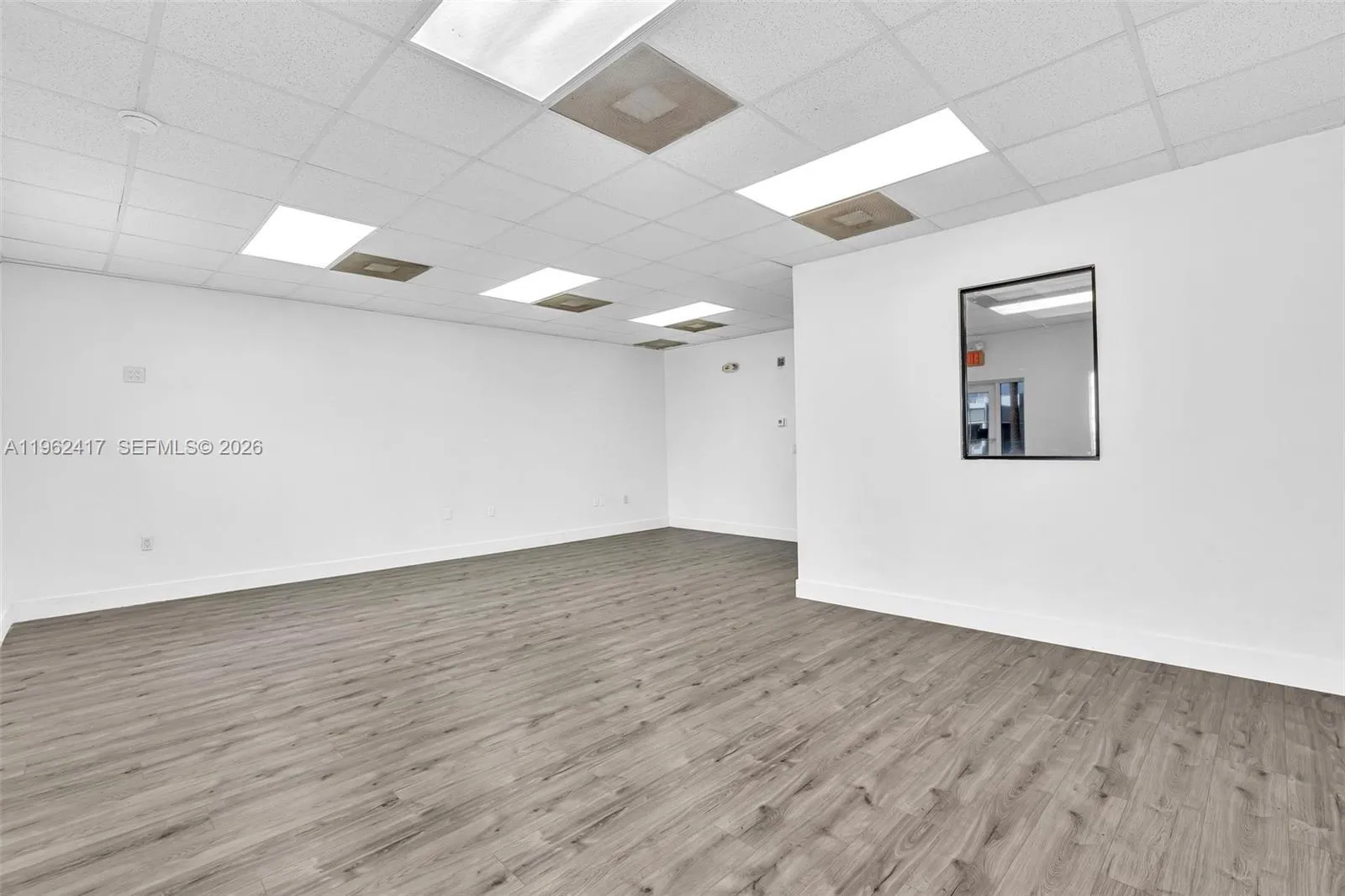 650 Ne 167th St, Miami, Florida 33162, Miami, Florida 33162, ,Commercial Lease,For Rent,650 Ne 167th St, Miami, Florida 33162,A11962417