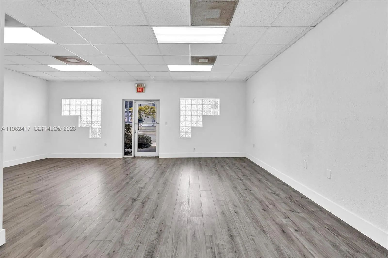 650 Ne 167th St, Miami, Florida 33162, Miami, Florida 33162, ,Commercial Lease,For Rent,650 Ne 167th St, Miami, Florida 33162,A11962417
