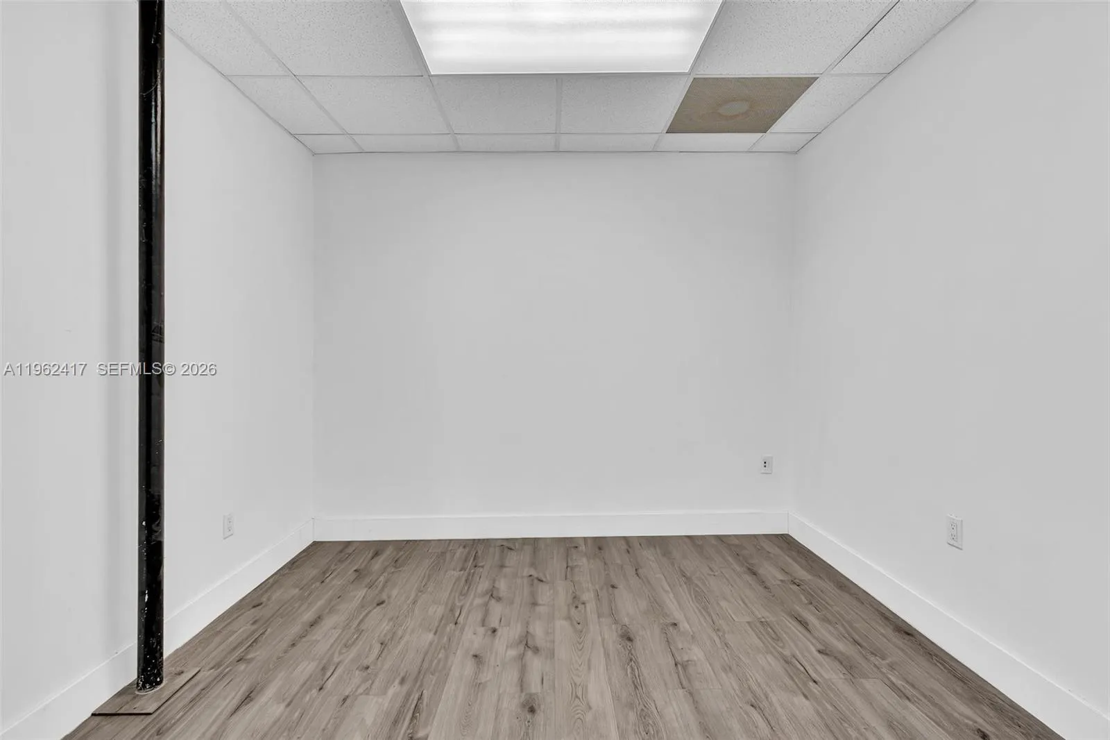 650 Ne 167th St, Miami, Florida 33162, Miami, Florida 33162, ,Commercial Lease,For Rent,650 Ne 167th St, Miami, Florida 33162,A11962417