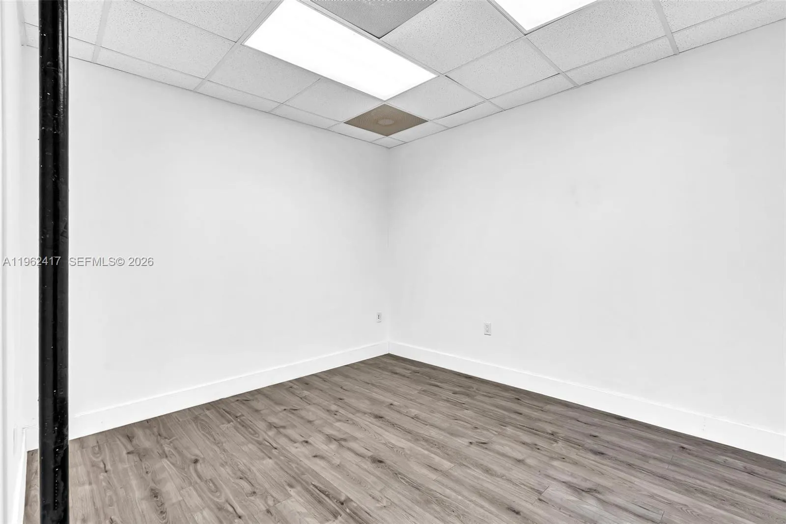 650 Ne 167th St, Miami, Florida 33162, Miami, Florida 33162, ,Commercial Lease,For Rent,650 Ne 167th St, Miami, Florida 33162,A11962417