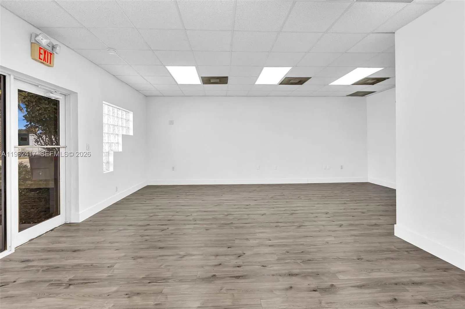 650 Ne 167th St, Miami, Florida 33162, Miami, Florida 33162, ,Commercial Lease,For Rent,650 Ne 167th St, Miami, Florida 33162,A11962417