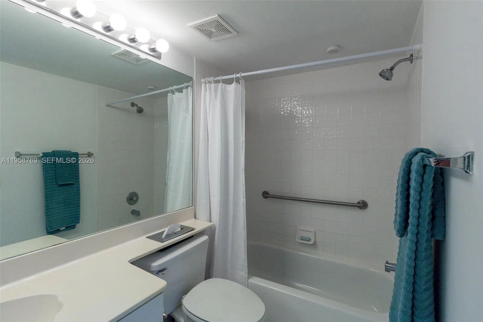 7788 Trent Dr 311, Tamarac, Florida 33321, Tamarac, Florida 33321, 2 Bedrooms Bedrooms, ,2 BathroomsBathrooms,Residential,For Sale,7788 Trent Dr 311, Tamarac, Florida 33321,A11958769