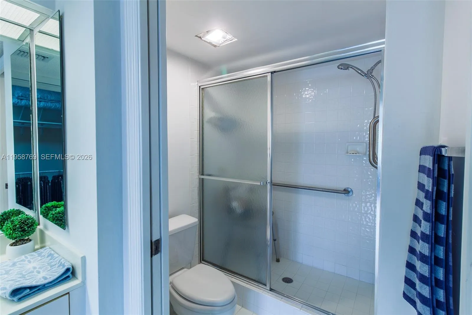 7788 Trent Dr 311, Tamarac, Florida 33321, Tamarac, Florida 33321, 2 Bedrooms Bedrooms, ,2 BathroomsBathrooms,Residential,For Sale,7788 Trent Dr 311, Tamarac, Florida 33321,A11958769