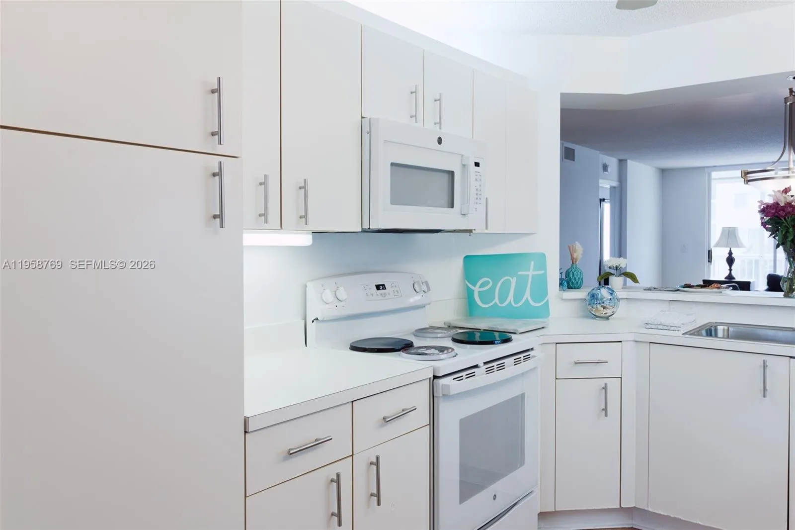 7788 Trent Dr 311, Tamarac, Florida 33321, Tamarac, Florida 33321, 2 Bedrooms Bedrooms, ,2 BathroomsBathrooms,Residential,For Sale,7788 Trent Dr 311, Tamarac, Florida 33321,A11958769