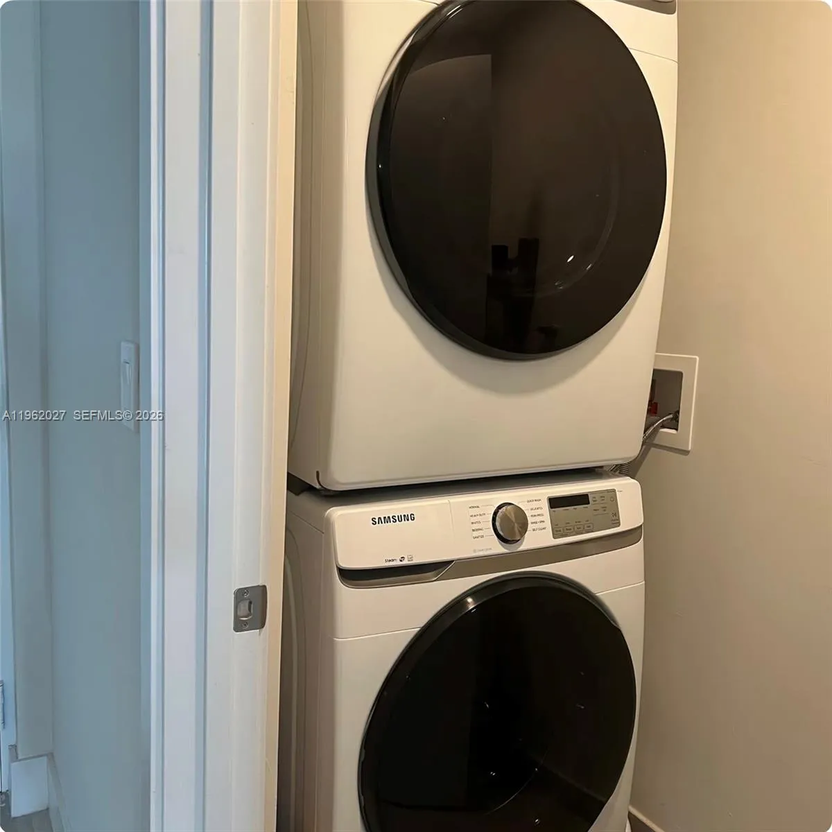 19380 Ne 26th Ave 205, Miami, Florida 33180, Miami, Florida 33180, 1 Bedroom Bedrooms, ,1 BathroomBathrooms,Residential,For Sale,19380 Ne 26th Ave 205, Miami, Florida 33180,A11962027