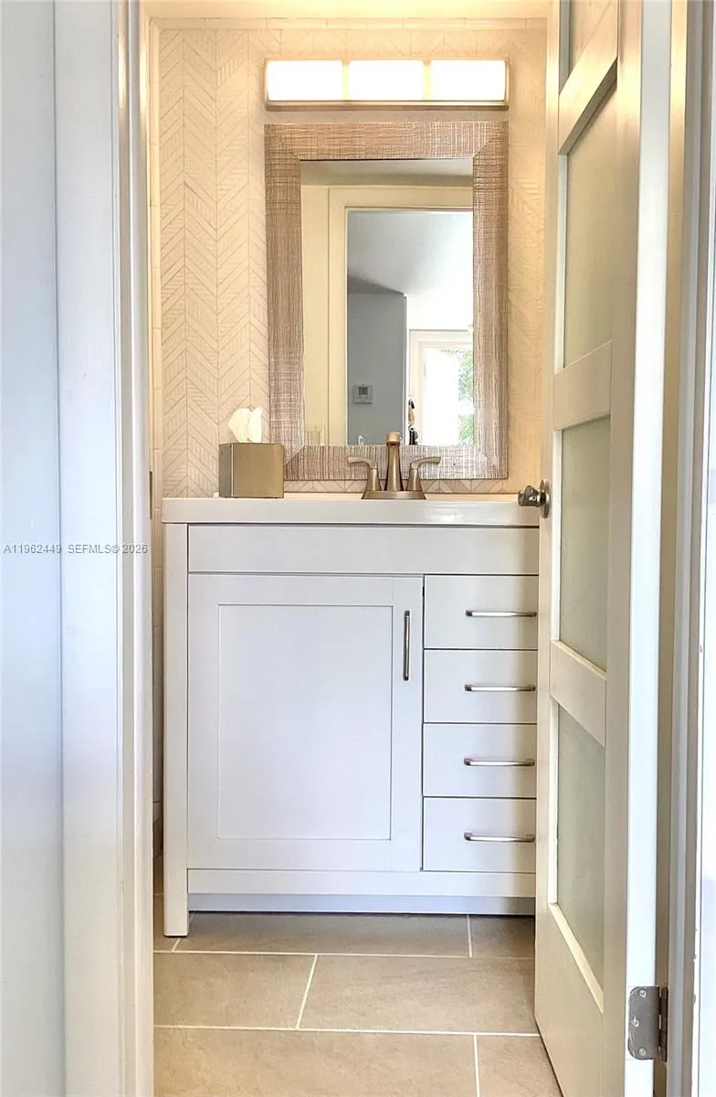 9423 S Hollybrook Lake Dr 106, Pembroke Pines, Flo, Pembroke Pines, Florida 33025, 1 Bedroom Bedrooms, ,1 BathroomBathrooms,Residential,For Sale,9423 S Hollybrook Lake Dr 106, Pembroke Pines, Flo,A11962449