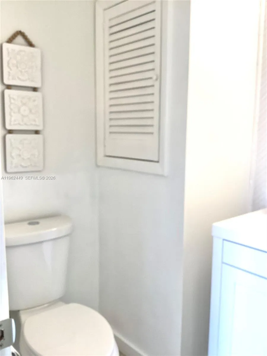 9423 S Hollybrook Lake Dr 106, Pembroke Pines, Flo, Pembroke Pines, Florida 33025, 1 Bedroom Bedrooms, ,1 BathroomBathrooms,Residential,For Sale,9423 S Hollybrook Lake Dr 106, Pembroke Pines, Flo,A11962449