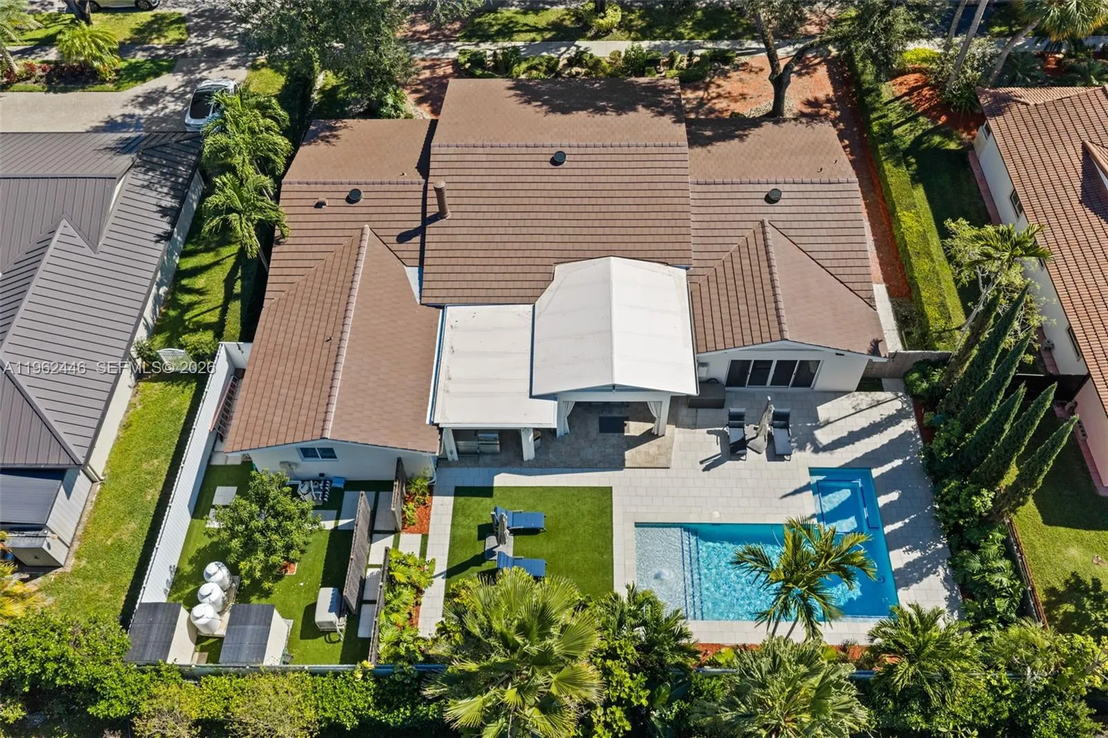 16140 Aberdeen Way, Miami Lakes, Florida 33014, Miami Lakes, Florida 33014, 3 Bedrooms Bedrooms, ,2 BathroomsBathrooms,Residential,For Sale,16140 Aberdeen Way, Miami Lakes, Florida 33014,A11962446