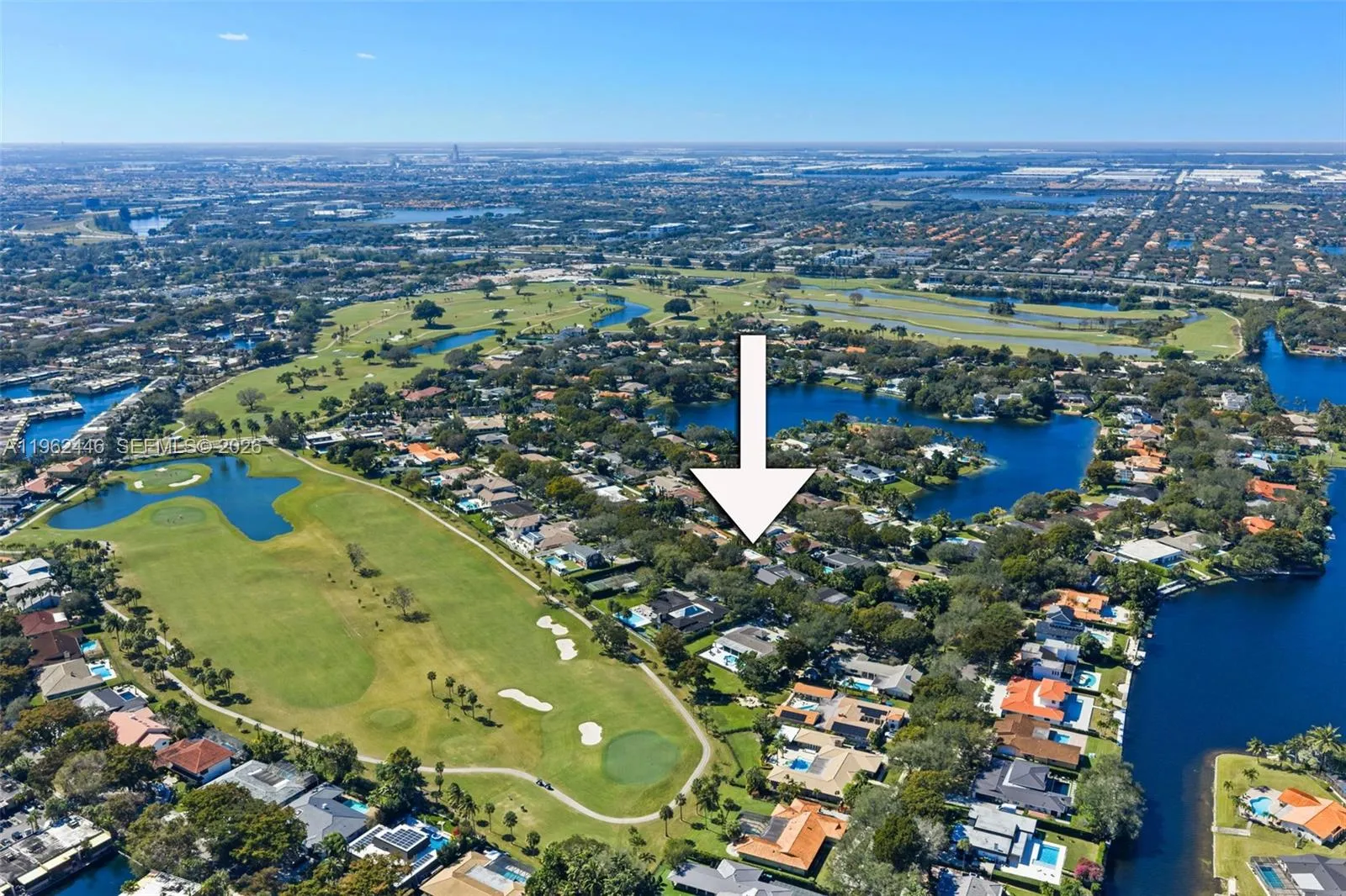 16140 Aberdeen Way, Miami Lakes, Florida 33014, Miami Lakes, Florida 33014, 3 Bedrooms Bedrooms, ,2 BathroomsBathrooms,Residential,For Sale,16140 Aberdeen Way, Miami Lakes, Florida 33014,A11962446
