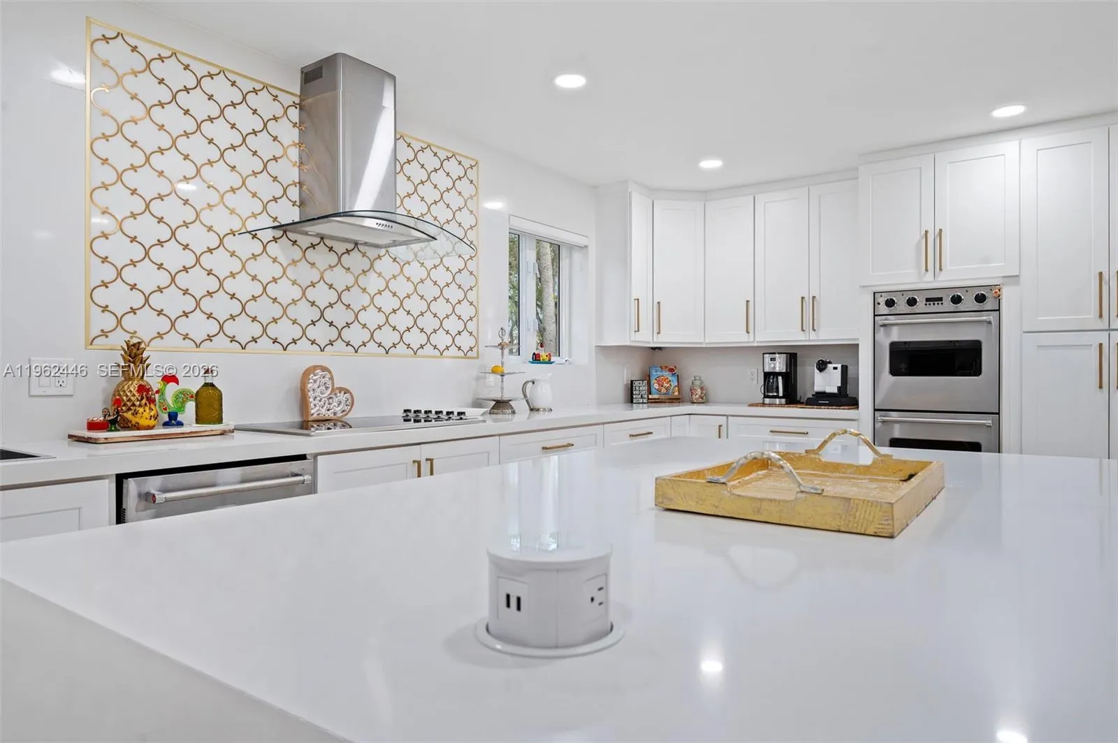 16140 Aberdeen Way, Miami Lakes, Florida 33014, Miami Lakes, Florida 33014, 3 Bedrooms Bedrooms, ,2 BathroomsBathrooms,Residential,For Sale,16140 Aberdeen Way, Miami Lakes, Florida 33014,A11962446