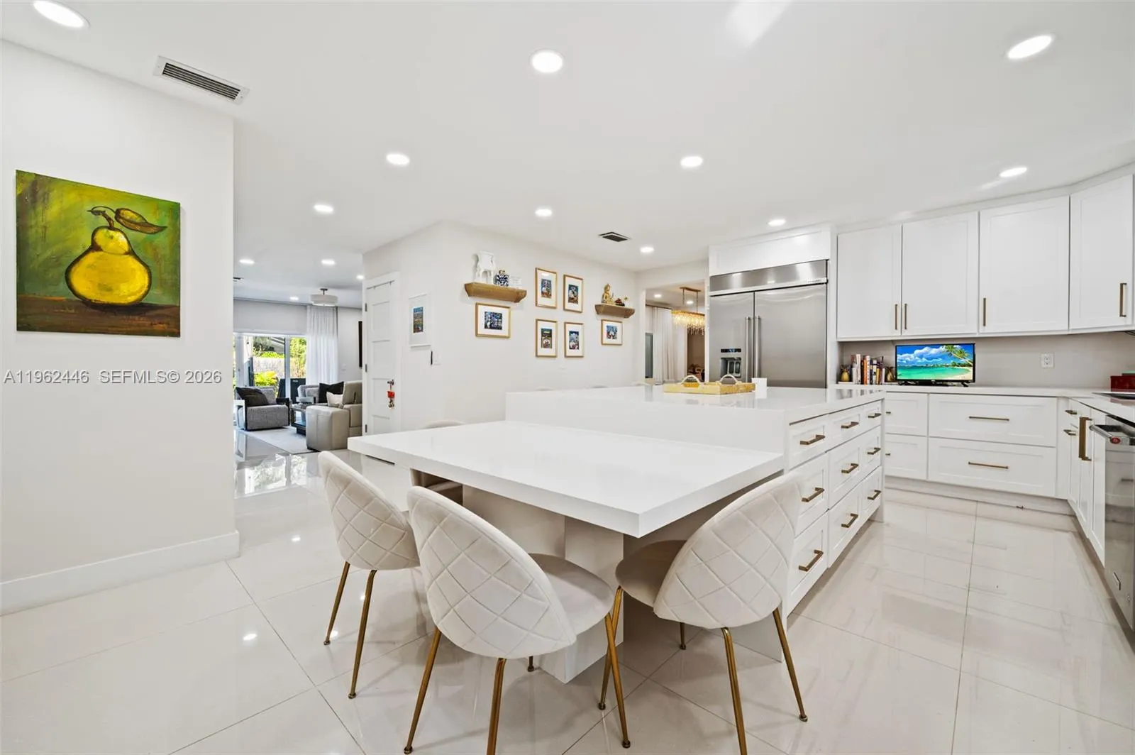 16140 Aberdeen Way, Miami Lakes, Florida 33014, Miami Lakes, Florida 33014, 3 Bedrooms Bedrooms, ,2 BathroomsBathrooms,Residential,For Sale,16140 Aberdeen Way, Miami Lakes, Florida 33014,A11962446