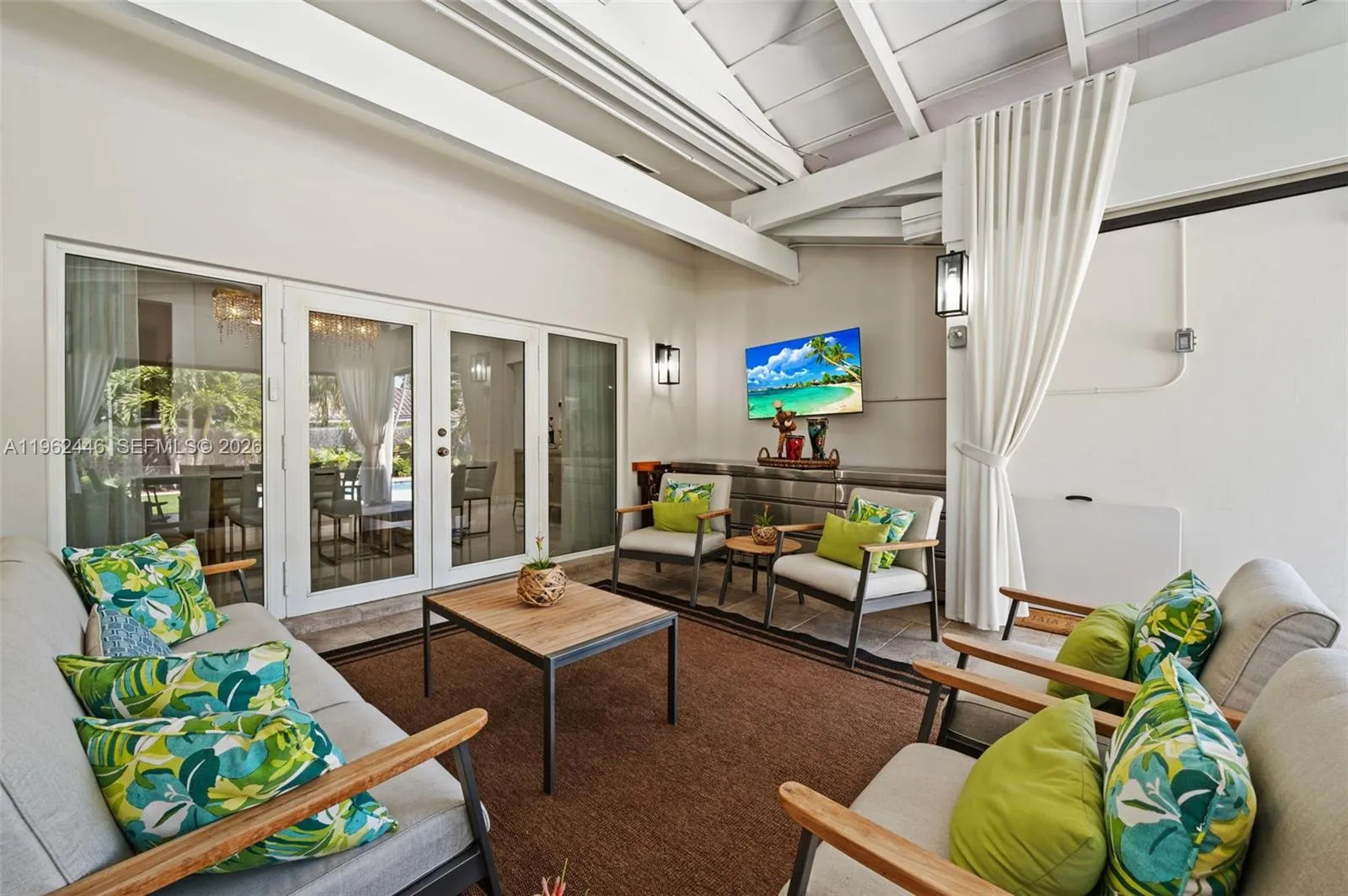 16140 Aberdeen Way, Miami Lakes, Florida 33014, Miami Lakes, Florida 33014, 3 Bedrooms Bedrooms, ,2 BathroomsBathrooms,Residential,For Sale,16140 Aberdeen Way, Miami Lakes, Florida 33014,A11962446