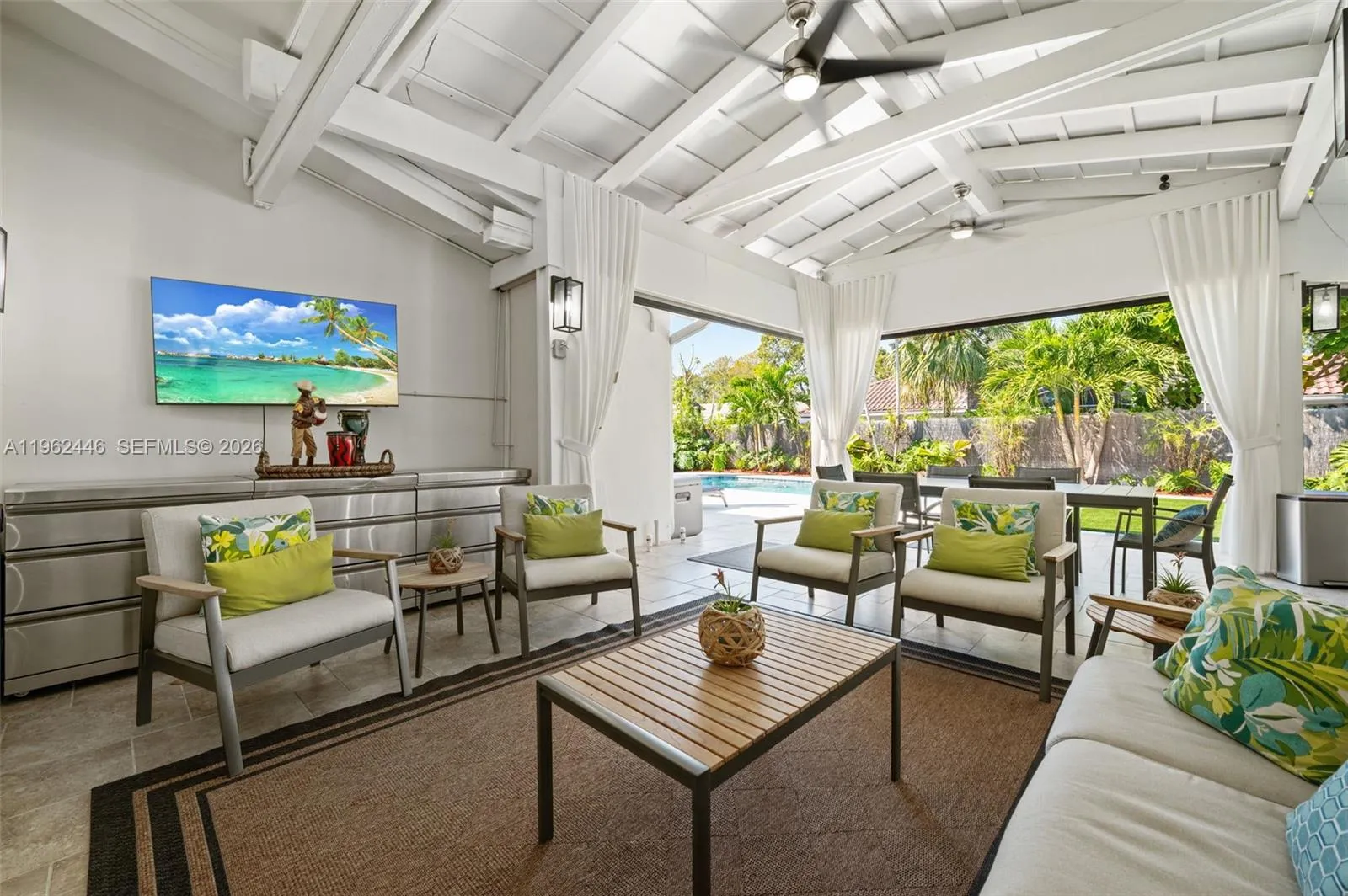 16140 Aberdeen Way, Miami Lakes, Florida 33014, Miami Lakes, Florida 33014, 3 Bedrooms Bedrooms, ,2 BathroomsBathrooms,Residential,For Sale,16140 Aberdeen Way, Miami Lakes, Florida 33014,A11962446