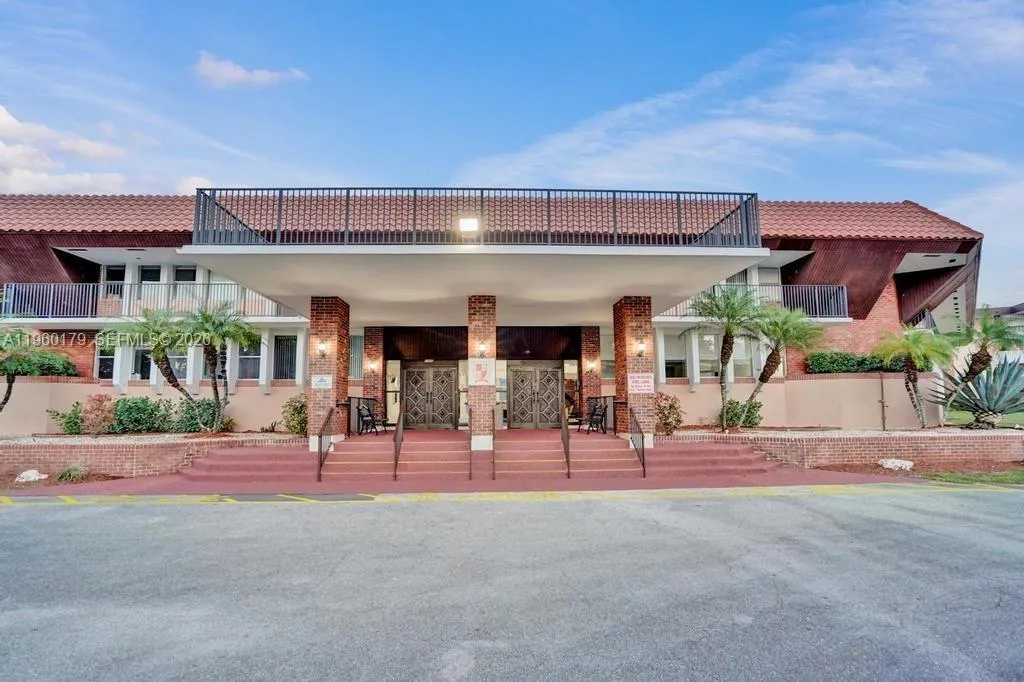 2900 Nw 47th Ter 405b, Lauderdale Lakes, Florida 3, Lauderdale Lakes, Florida 33313, 1 Bedroom Bedrooms, ,1 BathroomBathrooms,Residential,For Sale,2900 Nw 47th Ter 405b, Lauderdale Lakes, Florida 3,A11960179