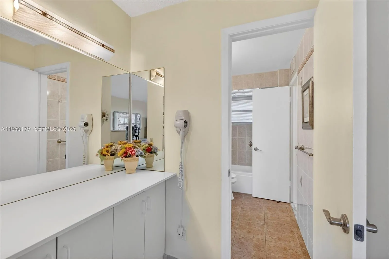 2900 Nw 47th Ter 405b, Lauderdale Lakes, Florida 3, Lauderdale Lakes, Florida 33313, 1 Bedroom Bedrooms, ,1 BathroomBathrooms,Residential,For Sale,2900 Nw 47th Ter 405b, Lauderdale Lakes, Florida 3,A11960179