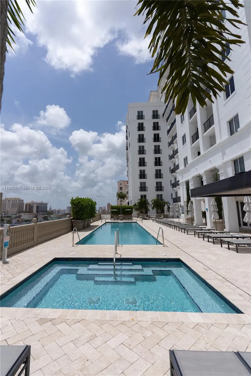 10 Aragon Ave 1105, Coral Gables, Florida 33134, Coral Gables, Florida 33134, 3 Bedrooms Bedrooms, ,2 BathroomsBathrooms,Residential,For Sale,10 Aragon Ave 1105, Coral Gables, Florida 33134,A11962459