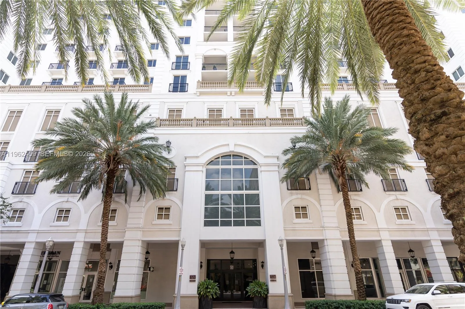 10 Aragon Ave 1105, Coral Gables, Florida 33134, Coral Gables, Florida 33134, 3 Bedrooms Bedrooms, ,2 BathroomsBathrooms,Residential,For Sale,10 Aragon Ave 1105, Coral Gables, Florida 33134,A11962459