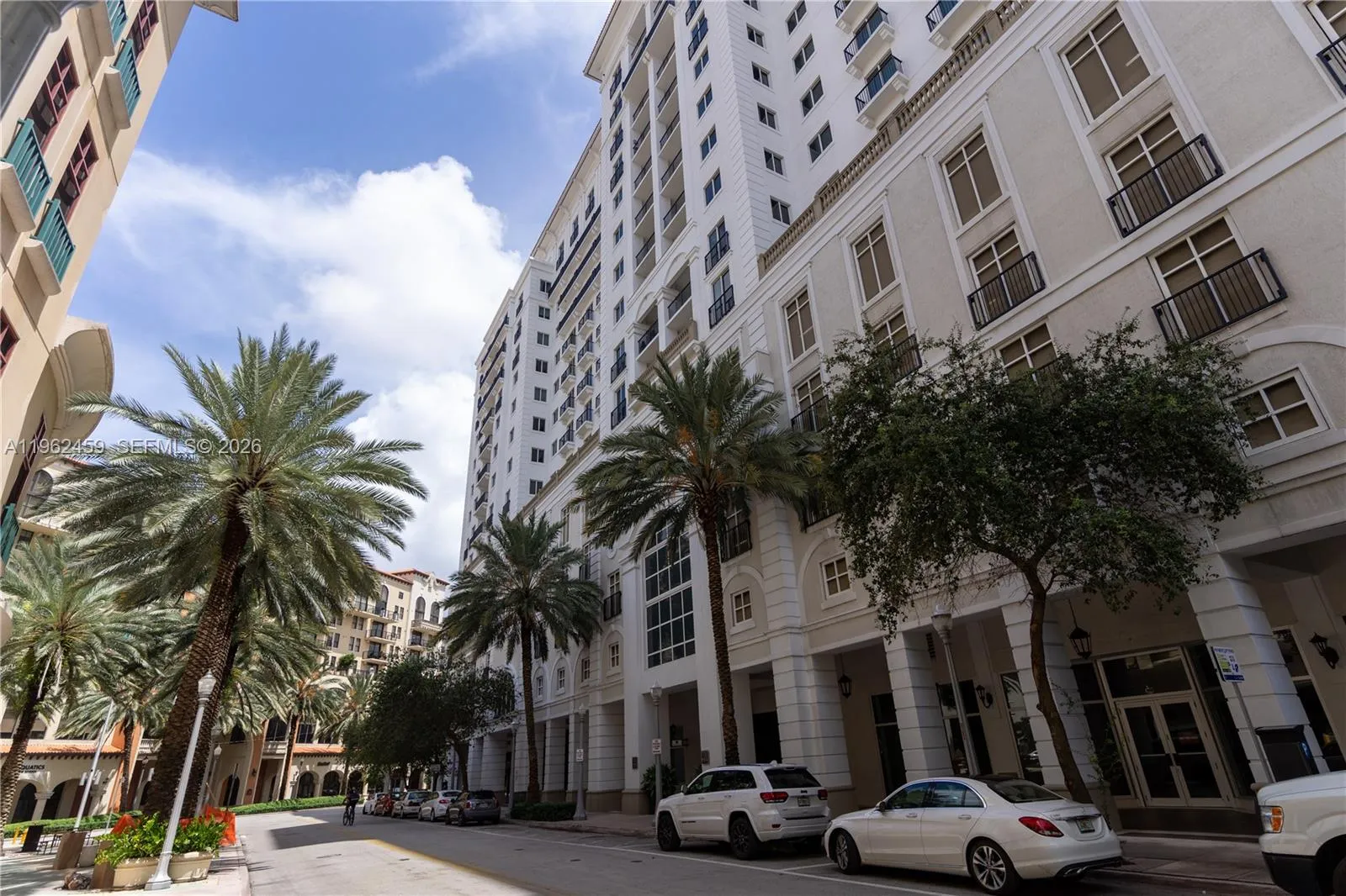 10 Aragon Ave 1105, Coral Gables, Florida 33134, Coral Gables, Florida 33134, 3 Bedrooms Bedrooms, ,2 BathroomsBathrooms,Residential,For Sale,10 Aragon Ave 1105, Coral Gables, Florida 33134,A11962459