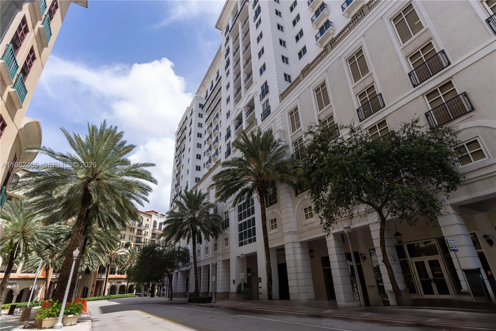 10 Aragon Ave 1105, Coral Gables, Florida 33134, Coral Gables, Florida 33134, 3 Bedrooms Bedrooms, ,2 BathroomsBathrooms,Residential,For Sale,10 Aragon Ave 1105, Coral Gables, Florida 33134,A11962459