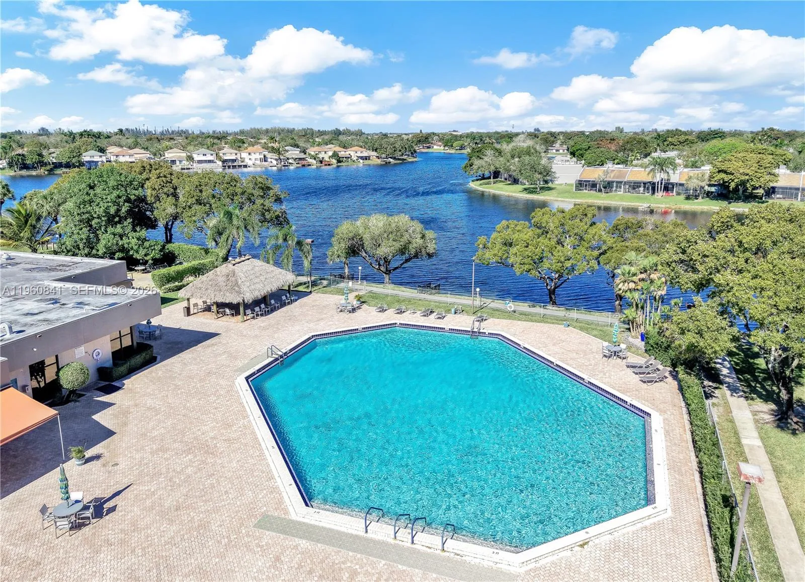 1101 Colony Point Cir 422, Pembroke Pines, Florida, Pembroke Pines, Florida 33026, 2 Bedrooms Bedrooms, ,2 BathroomsBathrooms,Residential,For Sale,1101 Colony Point Cir 422, Pembroke Pines, Florida,A11960841