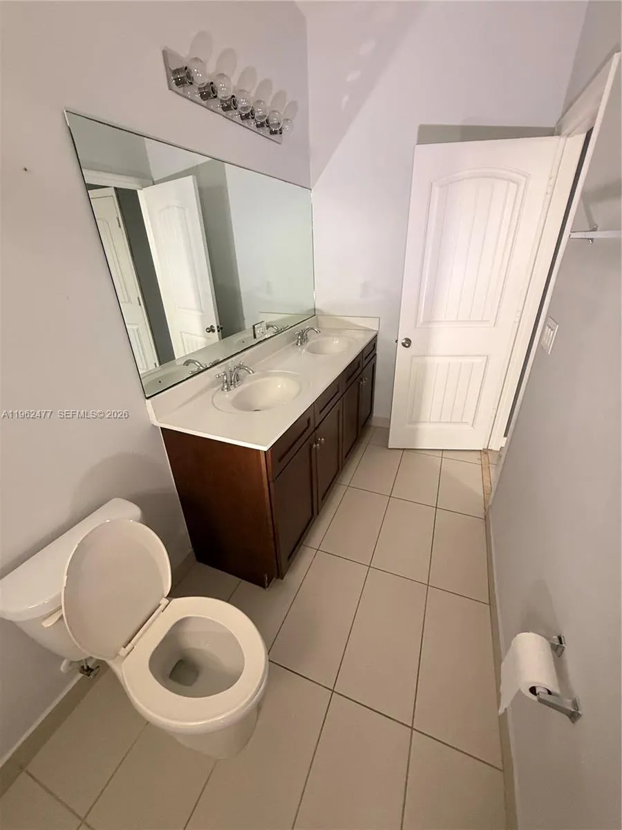 1040 Nw 33rd Ct 1040, Pompano Beach, Florida 33064, Pompano Beach, Florida 33064, 3 Bedrooms Bedrooms, ,2 BathroomsBathrooms,Residential Lease,For Rent,1040 Nw 33rd Ct 1040, Pompano Beach, Florida 33064,A11962477